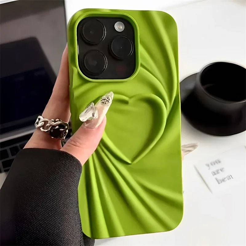 Fashion Pleats Skin 3D Heart Case For iPhone 15 11 12 Pro 13 14 Pro Max Soft Silicone Cover For iPhone 15 Pro Luxury Phone Case