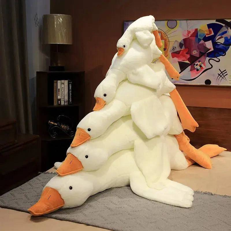 Niedliche, mit Tieren gefüllte Plüschpuppen: Flauschiges Schlafkissen von Swan Goose Toys