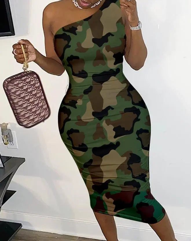 Sommer frauen Mode Dünne Kleider Nacht Heraus Camouflage Druck Ausschnitt Eine Schulter Design Weibliche Mitte Der Wade, Figurbetontes Kleid